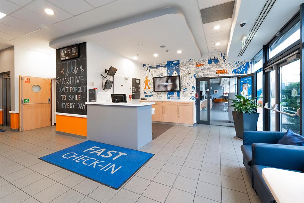 Ibis Budget Krakow Bronowice מראה חיצוני תמונה